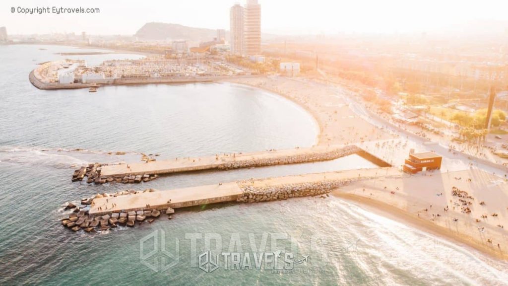 10-best-tourist-places-in-barcelona-Barceloneta-Beach