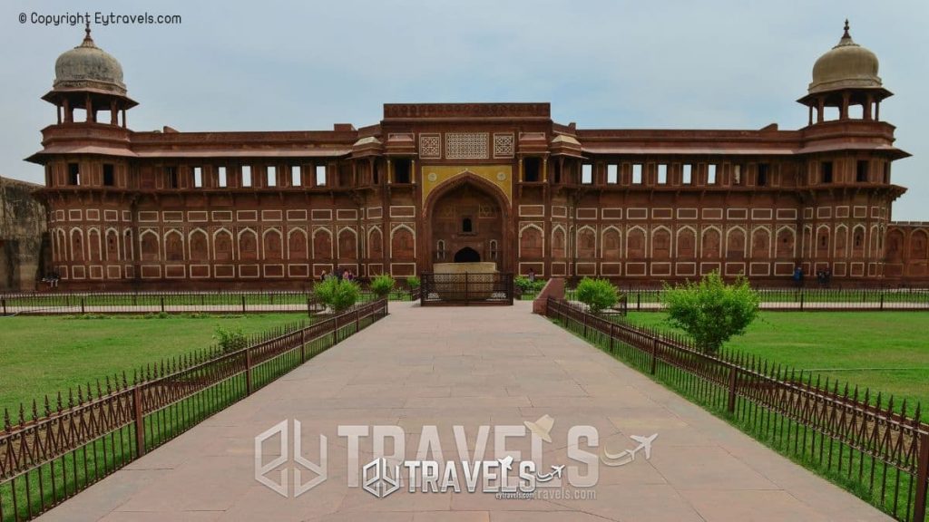 top-10-most-beautiful-tourist-places-in-india-Agra-Fort-eytravels