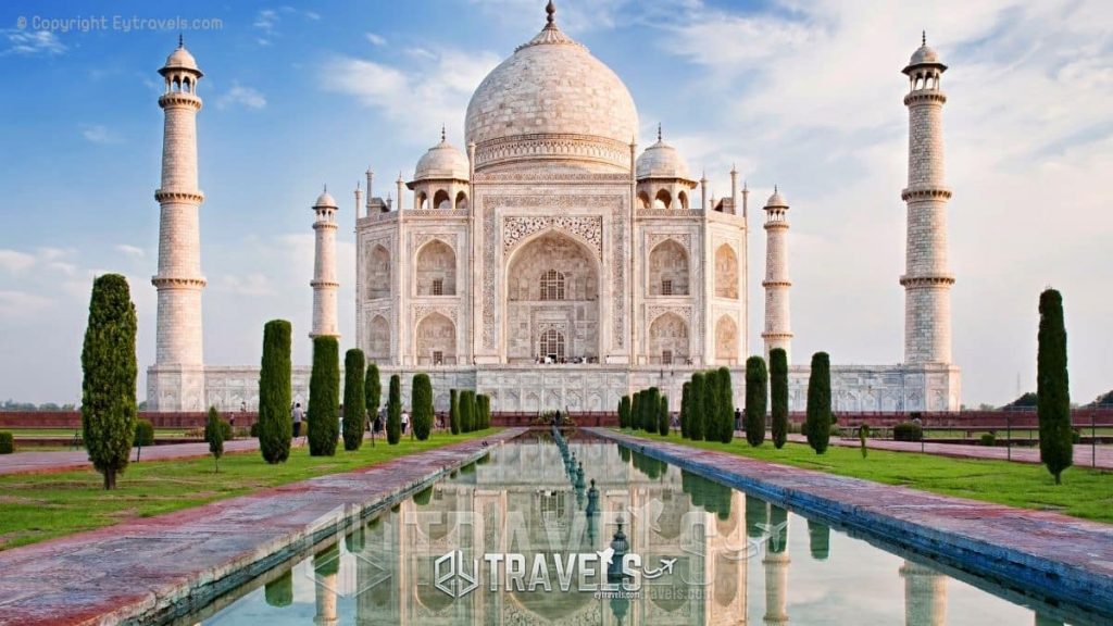 top-10-most-beautiful-tourist-places-in-india-taj-mahal-eytravels