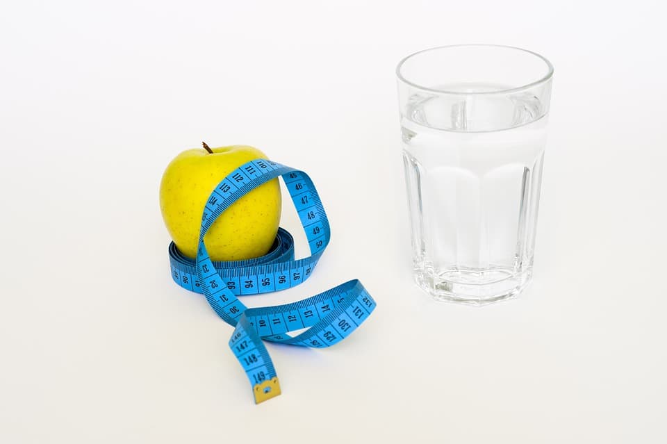 12 best ways to lose weight fast drinking water